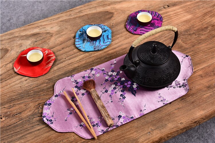 Traditional Chinese Style Table Runner Embroidered Table Flag Floral Placemat Tea Coffee Table Mat Decor