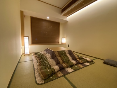 4pcs Heated Japanese Kotatsu Table Set – Perfect For Winter! – Viola  Shopping